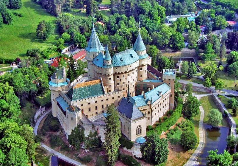 hotel ADRIA Nová Dubnica Exterior foto